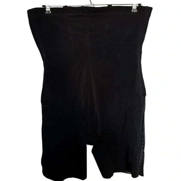 HoneyLove The Super Power Short